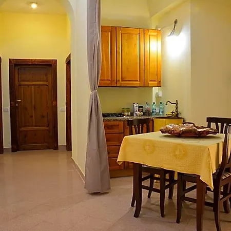 Regina Aparthotel Amelia