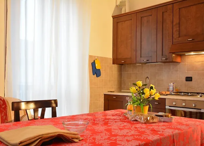 Regina Aparthotel Amelia