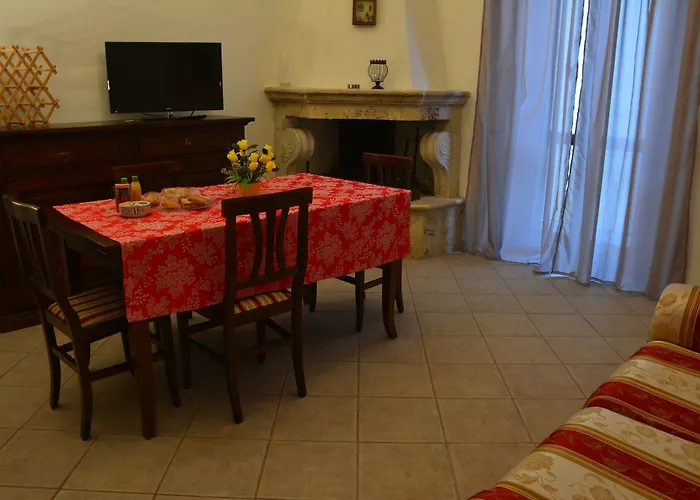 Regina Apartahotel 4*